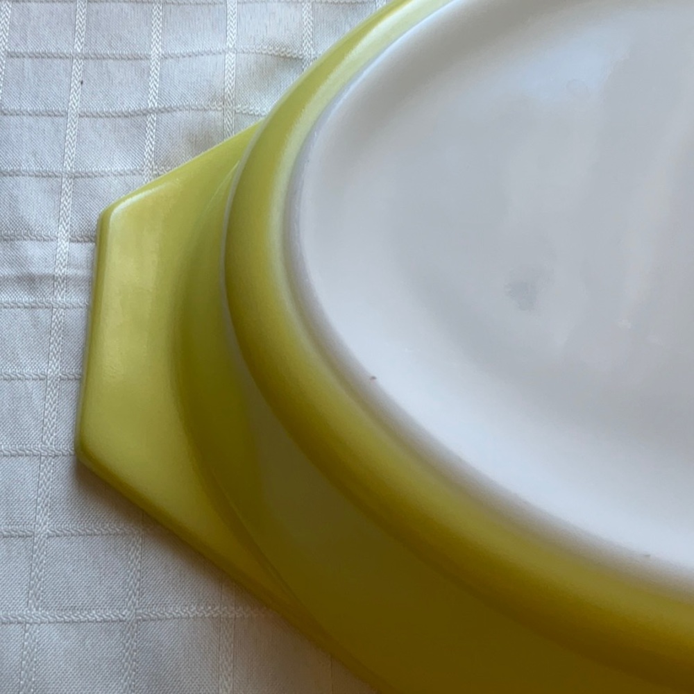 Pyrex Divided Casserole Dish - Picture 6 of 7